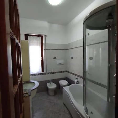 Casa Nei Pini Daire *