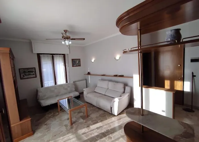 Lägenhet Casa Nei Pini Varazze